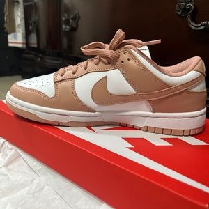 white rose dunk low